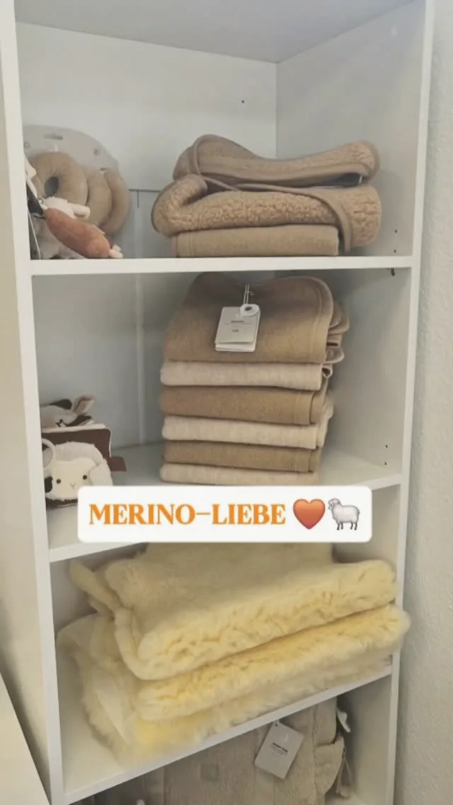 Merino für die Kleinsten. 🤎🐑 Bei uns sind die schönen Merino-Textilien von JOLLEIN eingezogen – in zwei wunderschönen B…